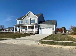 2319 Jaxton Ct, Lewis Center, OH 43035