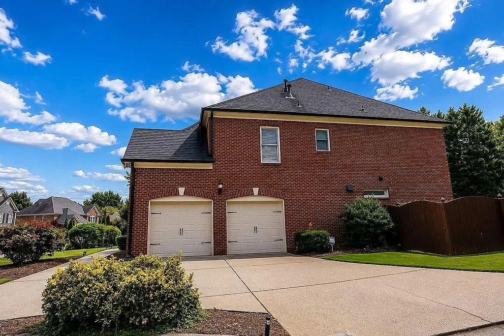 5 bed, 4.0 bath, 3038 sqft, $5,500 — Photo 3