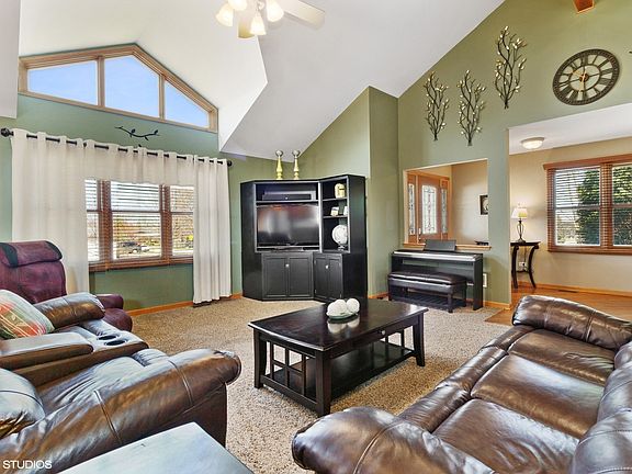 5th image of 13011 W Pin Oak Dr