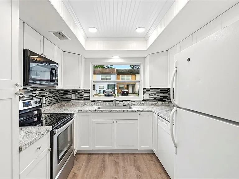 2871 S Pines Dr #31 — Photo 4