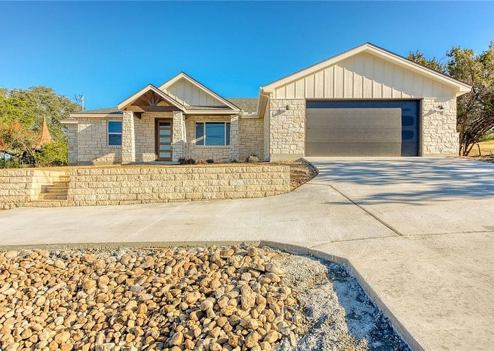 1st image of 4117 Rockwood Dr