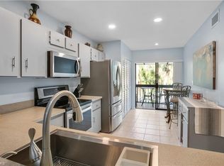 1814 Kings Lake BLVD #203, NAPLES, FL 34112