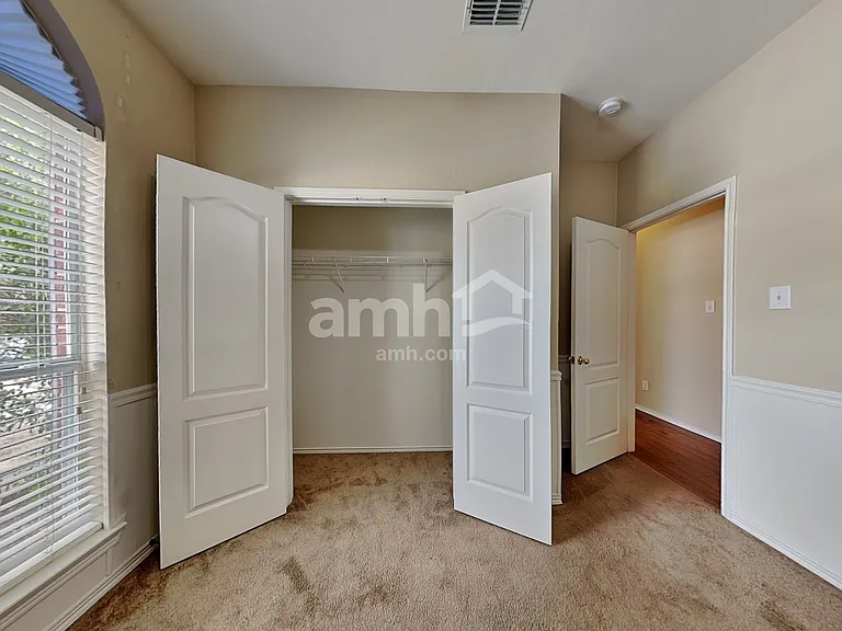 3021 Avery Ln — Photo 12