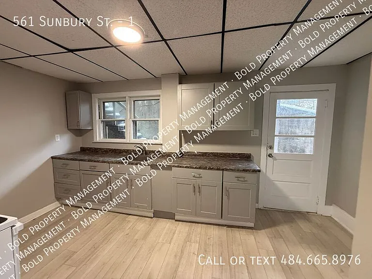 561 Sunbury St #1 — Photo 1