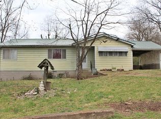 1215 Maple Grove Dr, Harrison, AR 72601