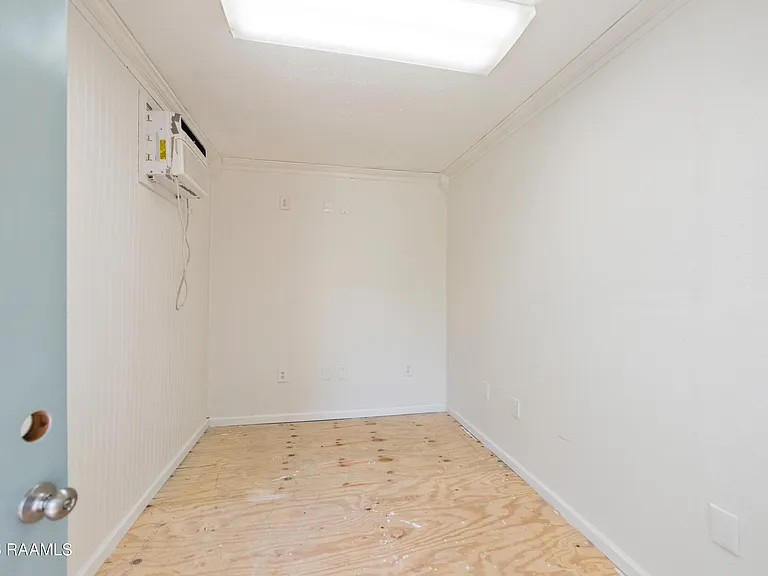 206 Oak Hill Ln — Photo 20