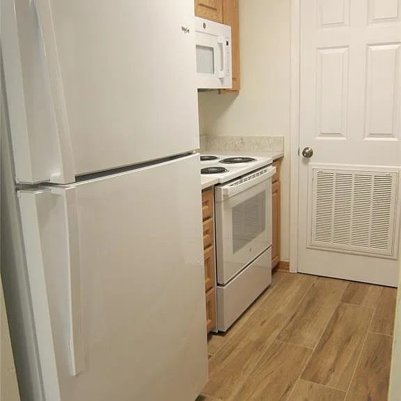 7023 SW 21st Ln — Photo 6