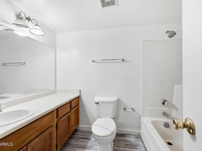 12231 N 21st Ave #3 — Photo 18