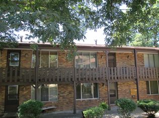 169 E Oak Cliff Ct APT 105, Peoria, IL 61614
