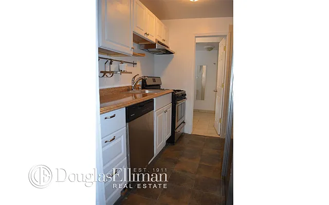 Rented by Douglas Elliman | media 9