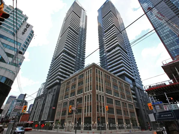 115 Blue Jays Way #4307, Toronto, ON M5V 0N4