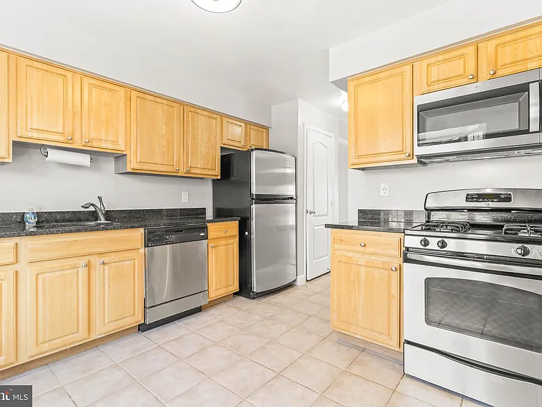 3842 Chesterwood Dr #3842 — Photo 1