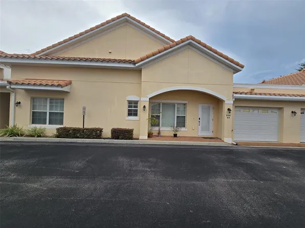 346 David Walker Dr #K-6, Tavares, FL 32778