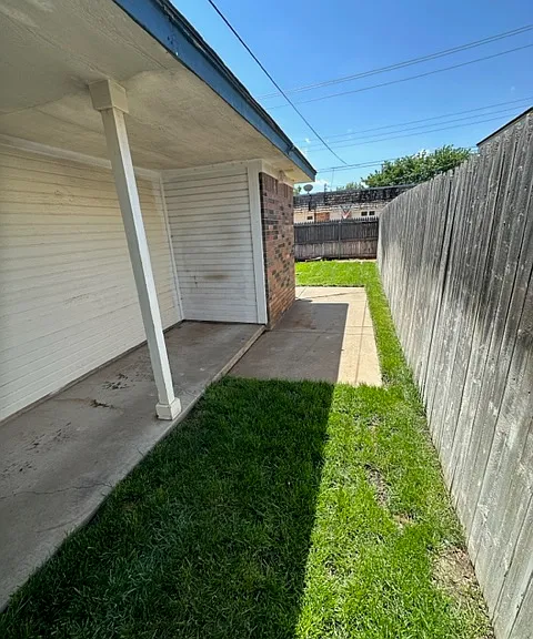 5907 Fordham Dr — Photo 9