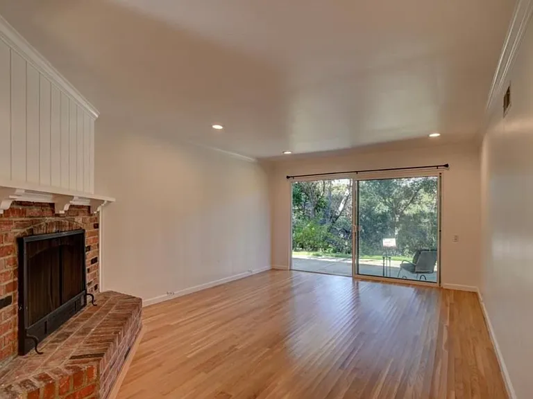 530 Mesa Lila Rd — Photo 4