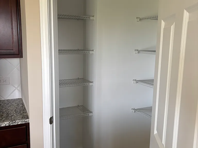 24656 Beacon Cir — Photo 19