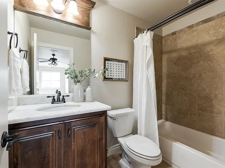 3008 Wind Call Ln — Photo 46