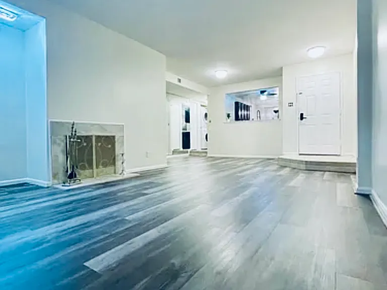 20313 Beaconfield Ter #201 — Photo 12