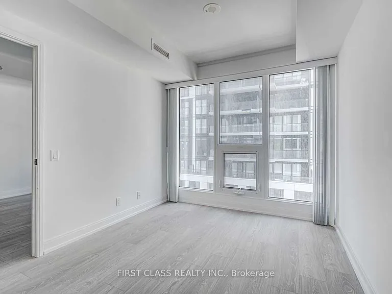 181 Dundas St E #1002 — Photo 18