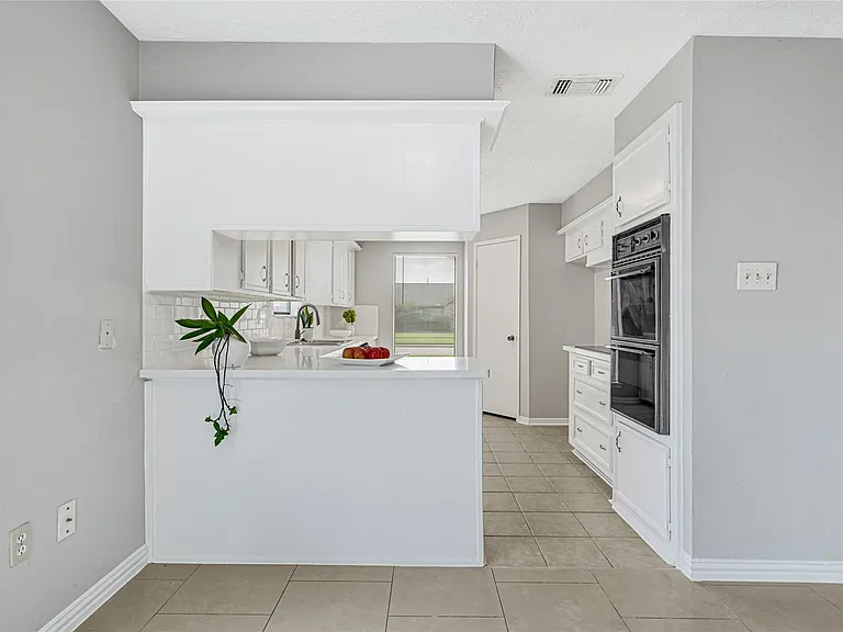 10127 Sagegate Dr — Photo 6