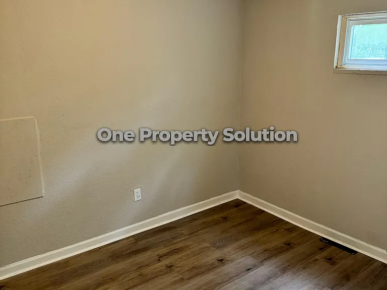 3942 Lincoln St — Photo 13