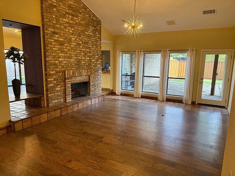 6710 Firelight Ln — Photo 4