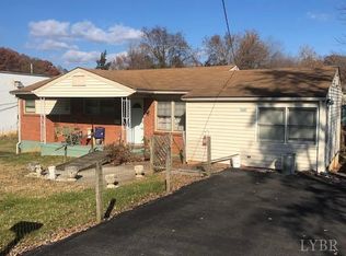 121 Maple Dr, Madison Heights, VA 24572