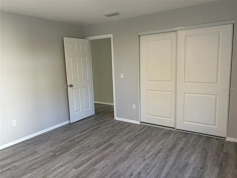 190 W Ventris Ave — Photo 20