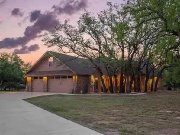 7552 Safe Harbor Dr, Brownwood, TX 76801