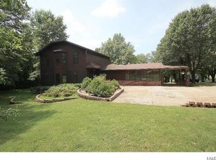 12110 Neely Ln, Saint Louis, MO 63128