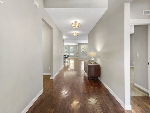 3rd image of 15405 NE 104th St