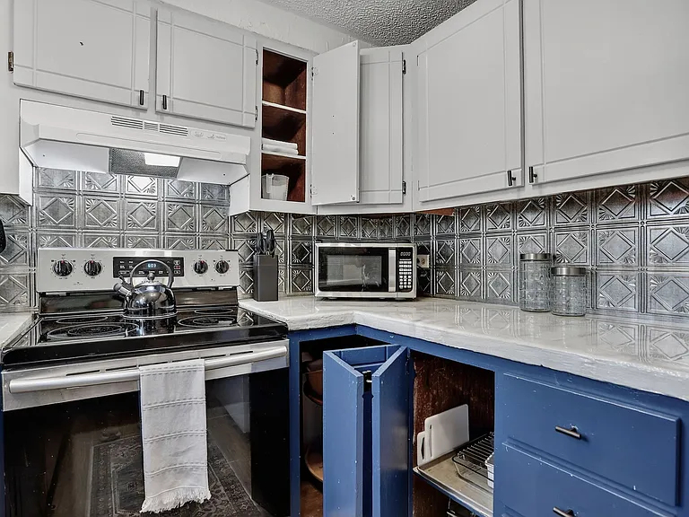 8060 W 9th Ave #101 — Photo 11
