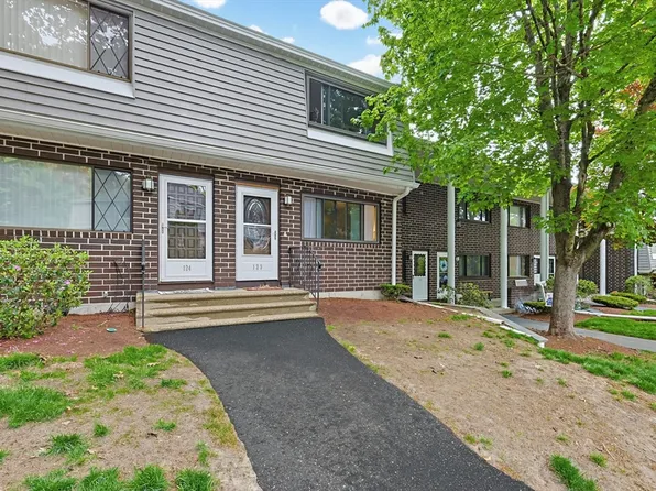123 Farrwood Dr #123, Haverhill, MA 01835