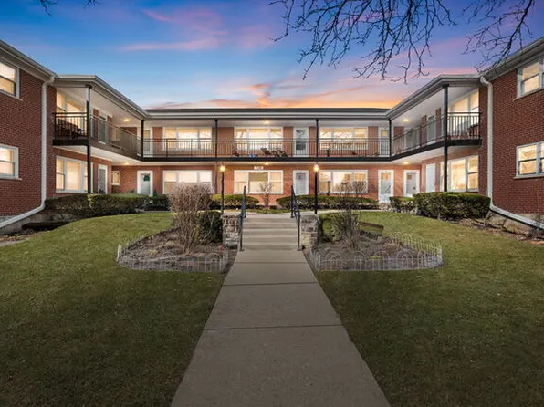 720 N Western Ave APT 4, Park Ridge, IL 60068