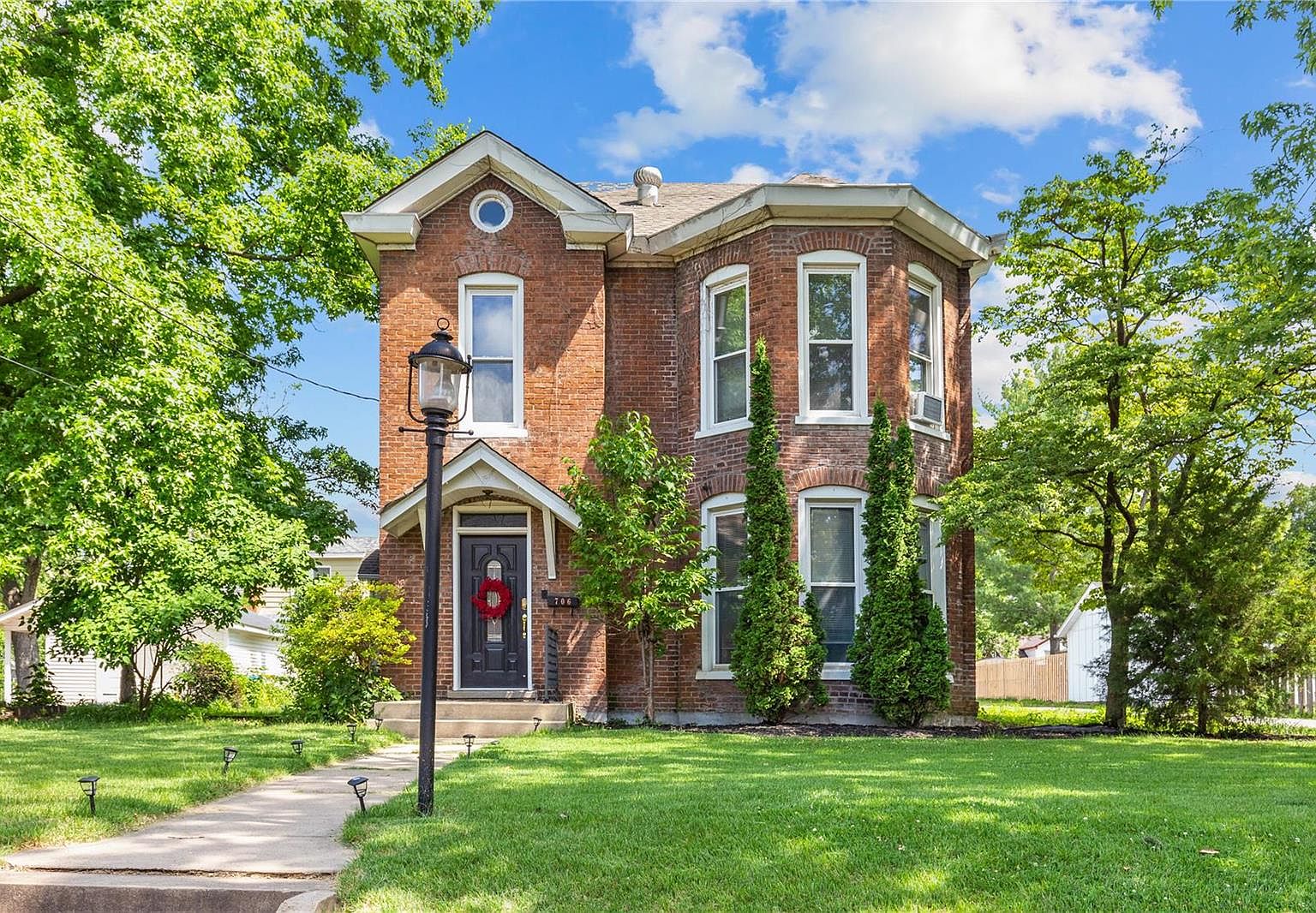 706 Grove St, Alton, IL 62002 Zillow
