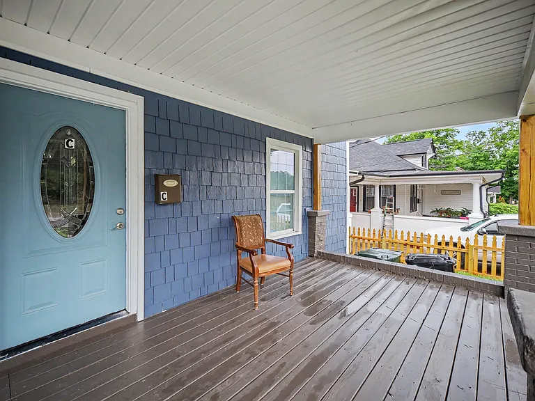 57 Corban Ave SW #C — Photo 2