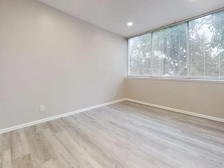 1822 Metzerott Rd #305 — Photo 31