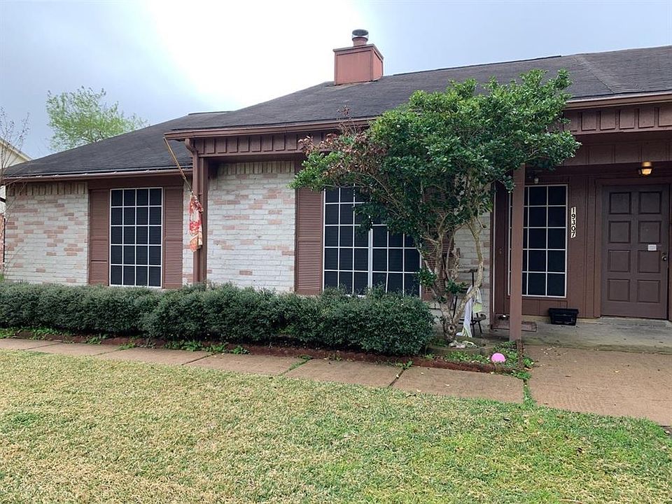 1st image of 19307 Hollowlog Dr