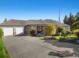 4314 Crystal Lane Loop SE, Puyallup, WA 98372