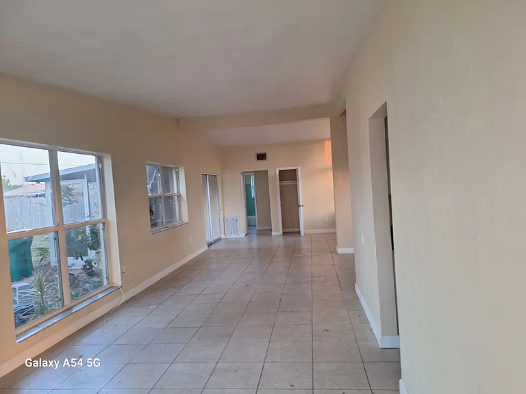 22142 Marshall Ave — Photo 6