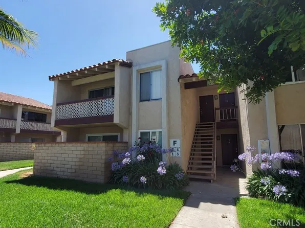 700 W La Veta Ave Unit F2, Orange, CA 92868