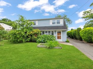 2354 7th St, East Meadow, NY 11554