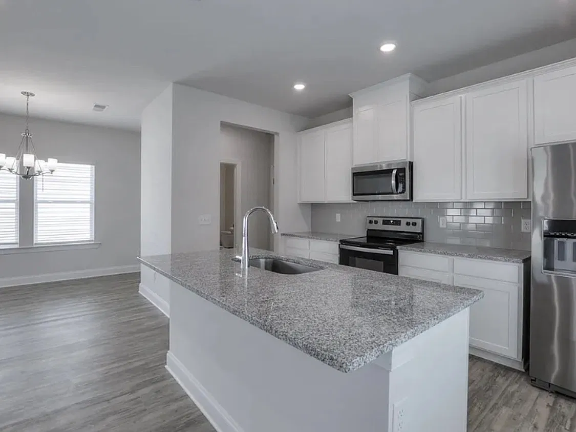 635 Taylor Bend - 1 — Photo 3