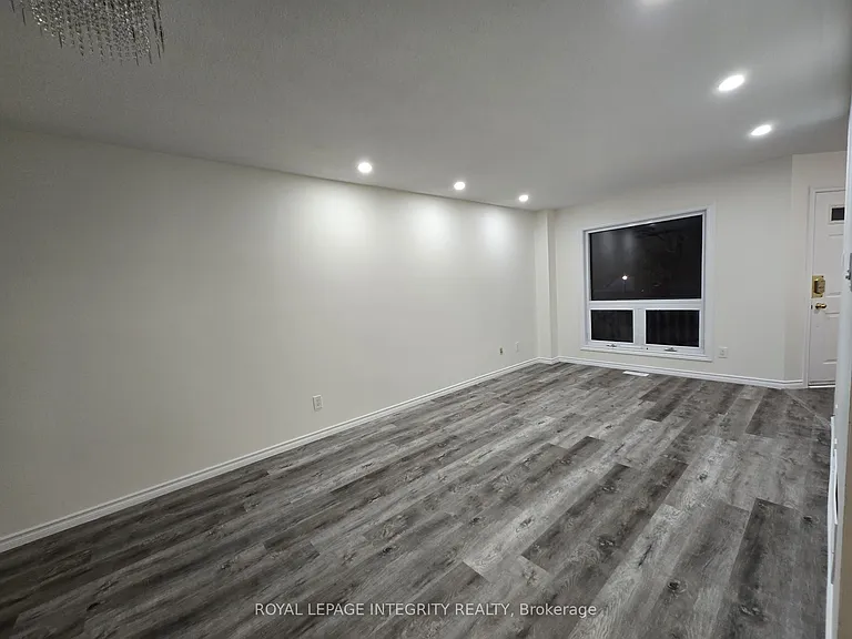 53 Sarrazin Way — Photo 2