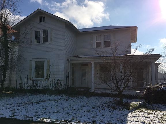 2nd image of 128 Winchester St