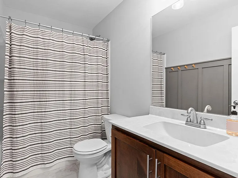 1055 Barnhill Rd — Photo 22