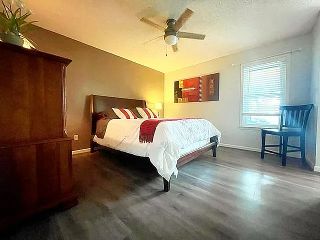 3819 Cherry Hill Ln — Photo 10