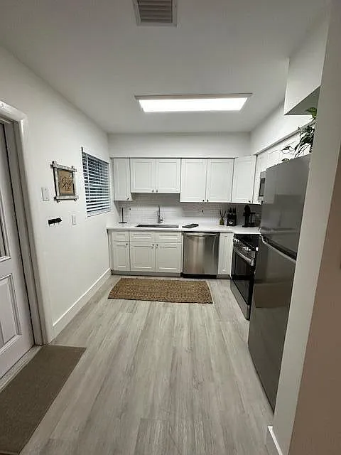 2 bed, 1.0 bath, 840 sqft, $3,995 — Photo 4