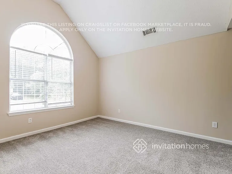 521 Michael Cir — Photo 15