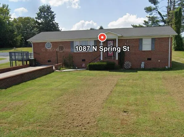 1087 N Spring St, Sparta, TN 38583